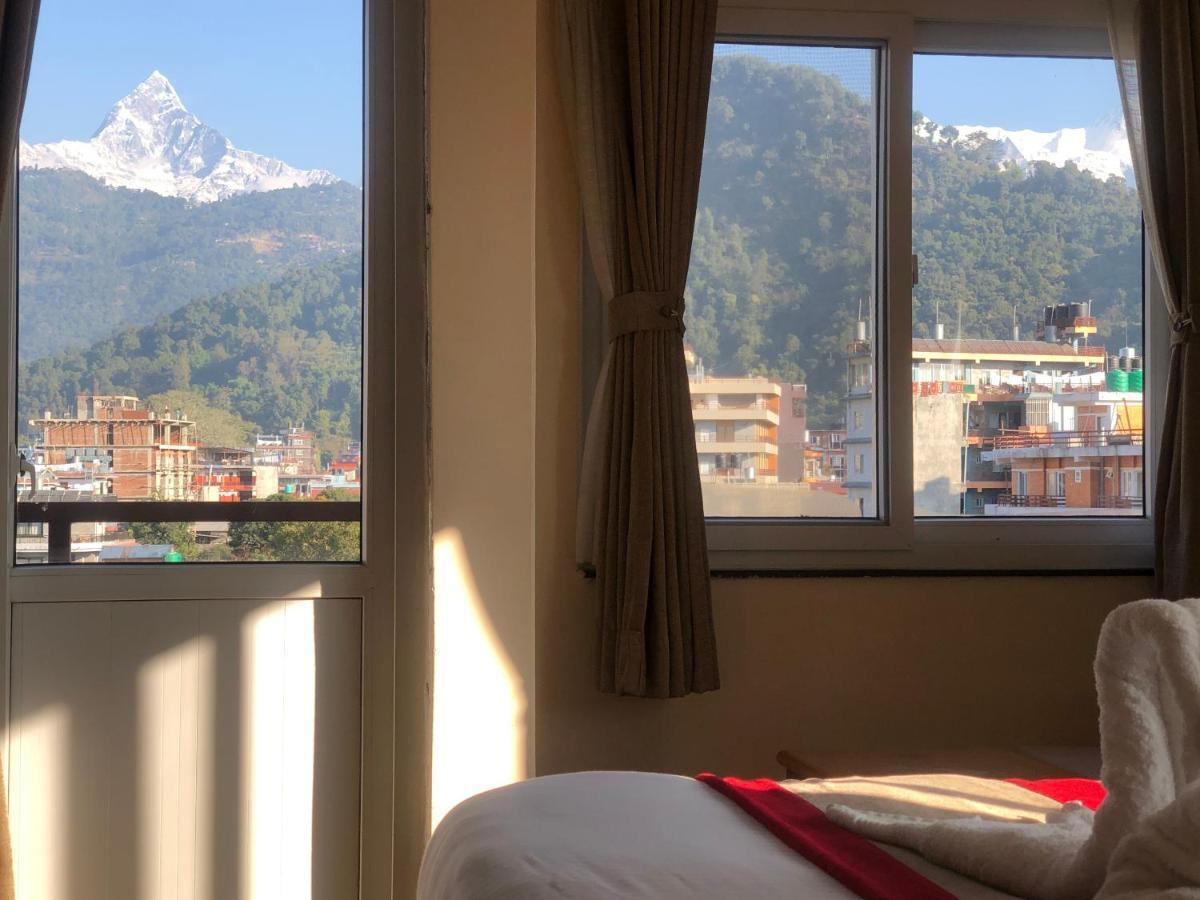 Hotel Guru Pokhara Buitenkant foto